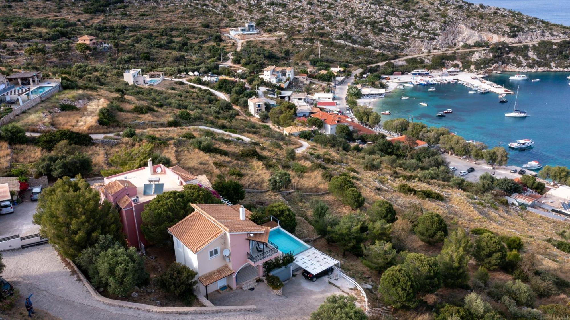 Coastal Paradise Found - Komis' Private Pool Retreat Ájosz Nikólaosz Kültér fotó